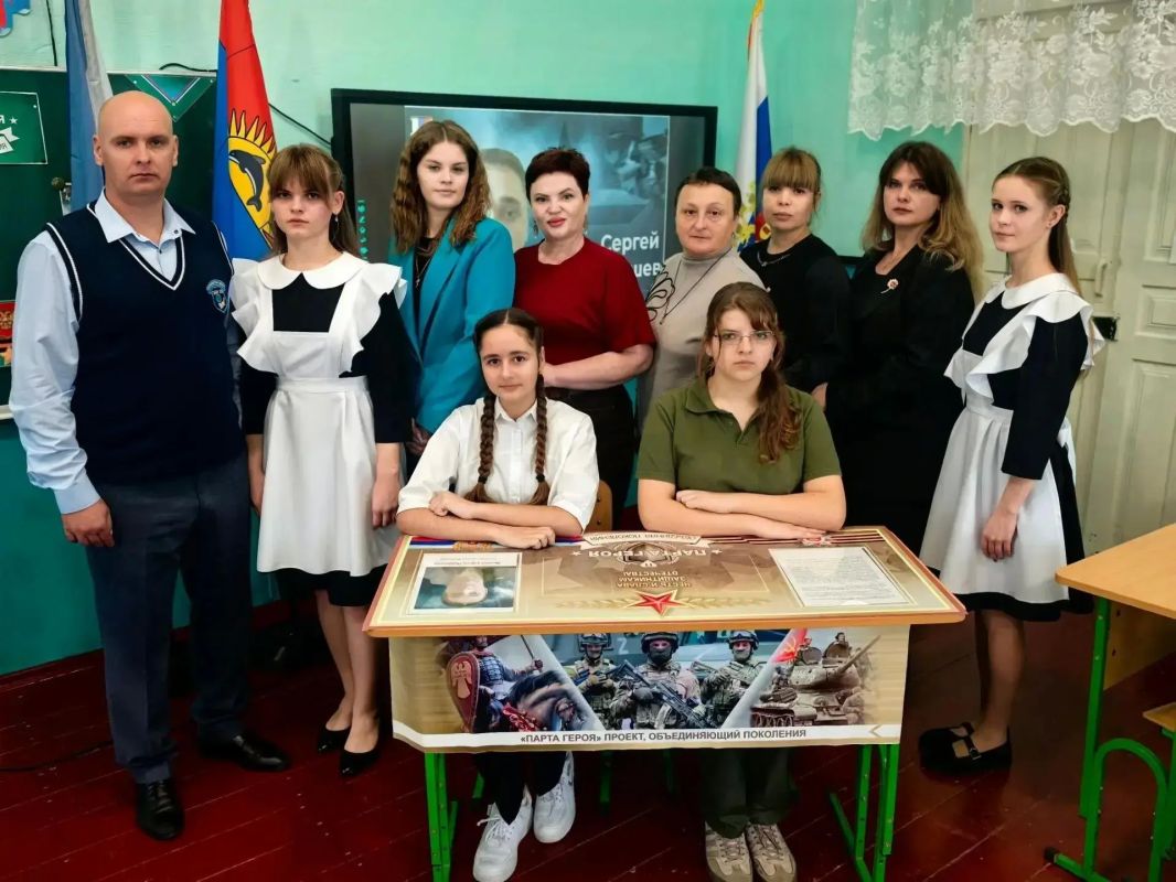 В Круглоозерской школе открыли «Парту Героя», посвященную Сергею Ярашеву