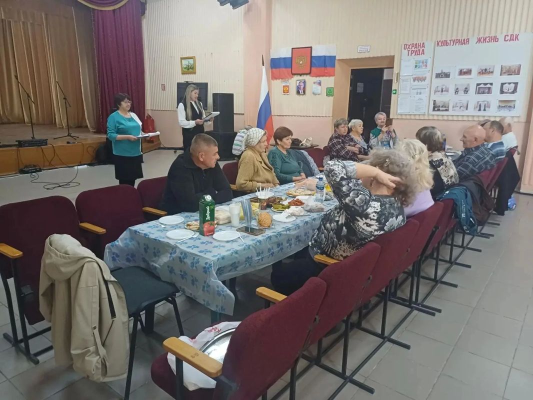 День пожилых людей отметили в Счастливцев