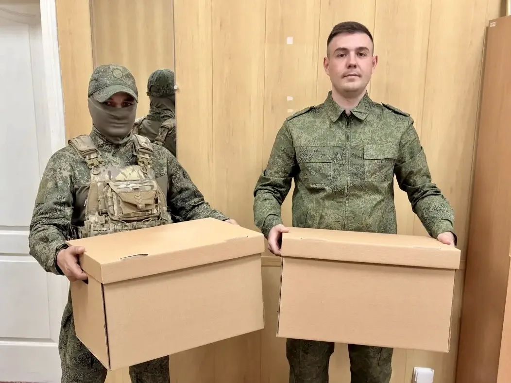 В Херсонской области офицеры СК России передали гуманитарную помощь российским военнослужащим