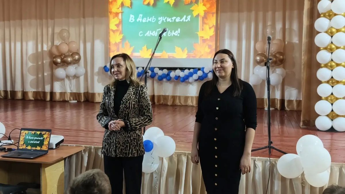 Ольга Осипенко: Не оставили без внимания и учителей Новотроицкой школы №2