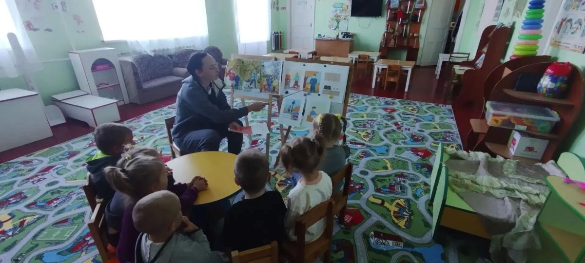 В Приморском саду Скадовского округа прошла беседа «Сезонная безопасность: осень»