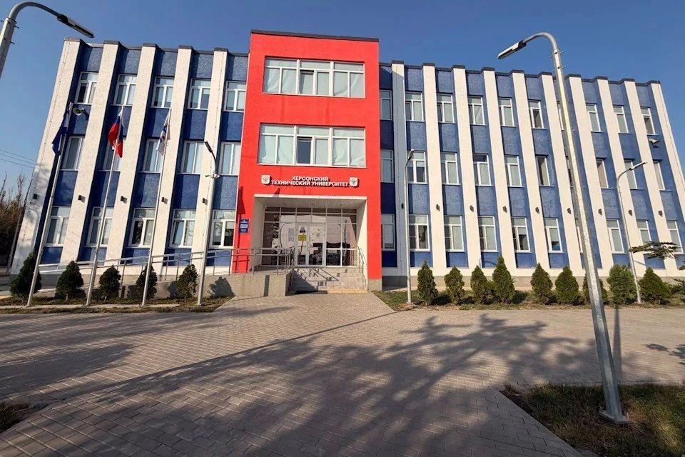 В знаниях – молодцы, да и в конкурсах лучшие: Обучающиеся ХТУ попали в программу стипендий Правительства России