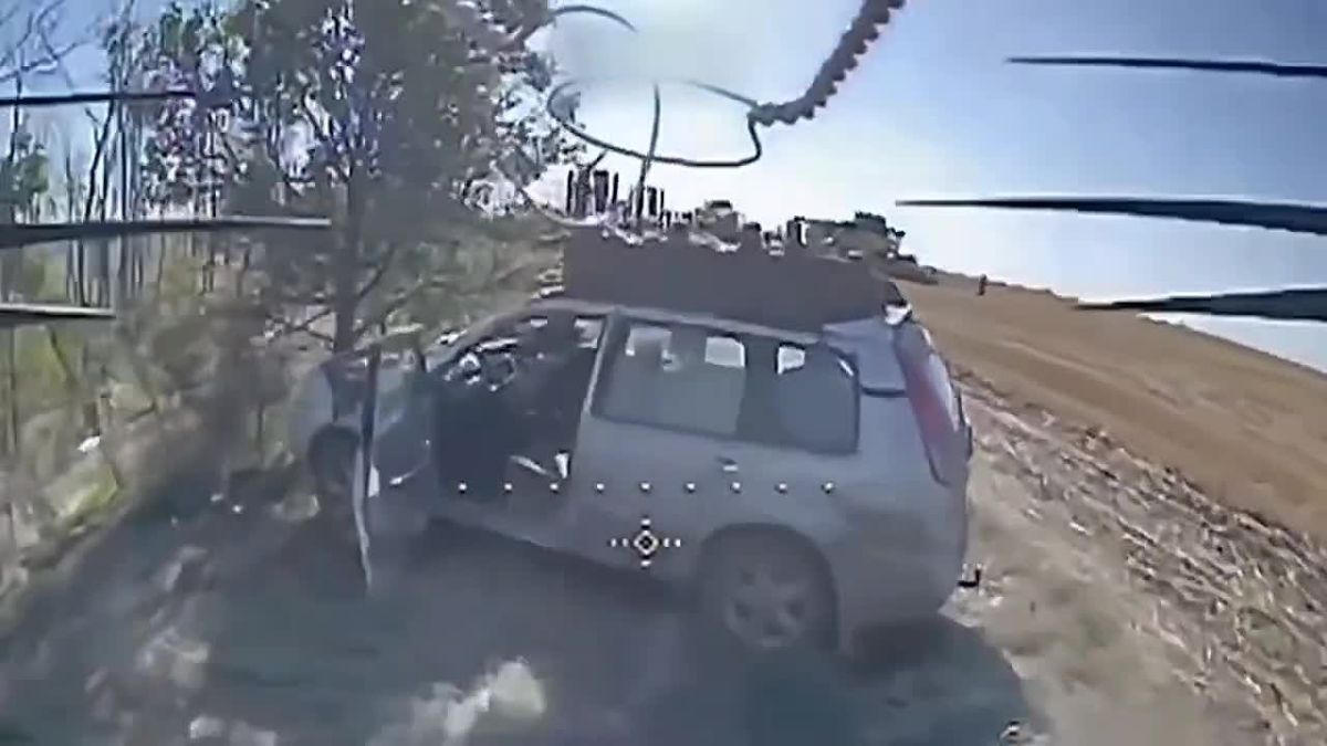 Два автомобиля и антенна связи: военные сообщили об ударах по позициям ВСУ на правобережье Днепра
