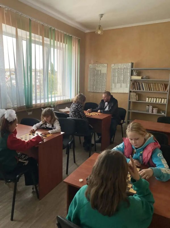 На базе Каховского молодежного центра прошел турнир по шашкам памяти основателя города Каховка полковника Русской императорской армии Дмитрия Матвеевича Куликовского