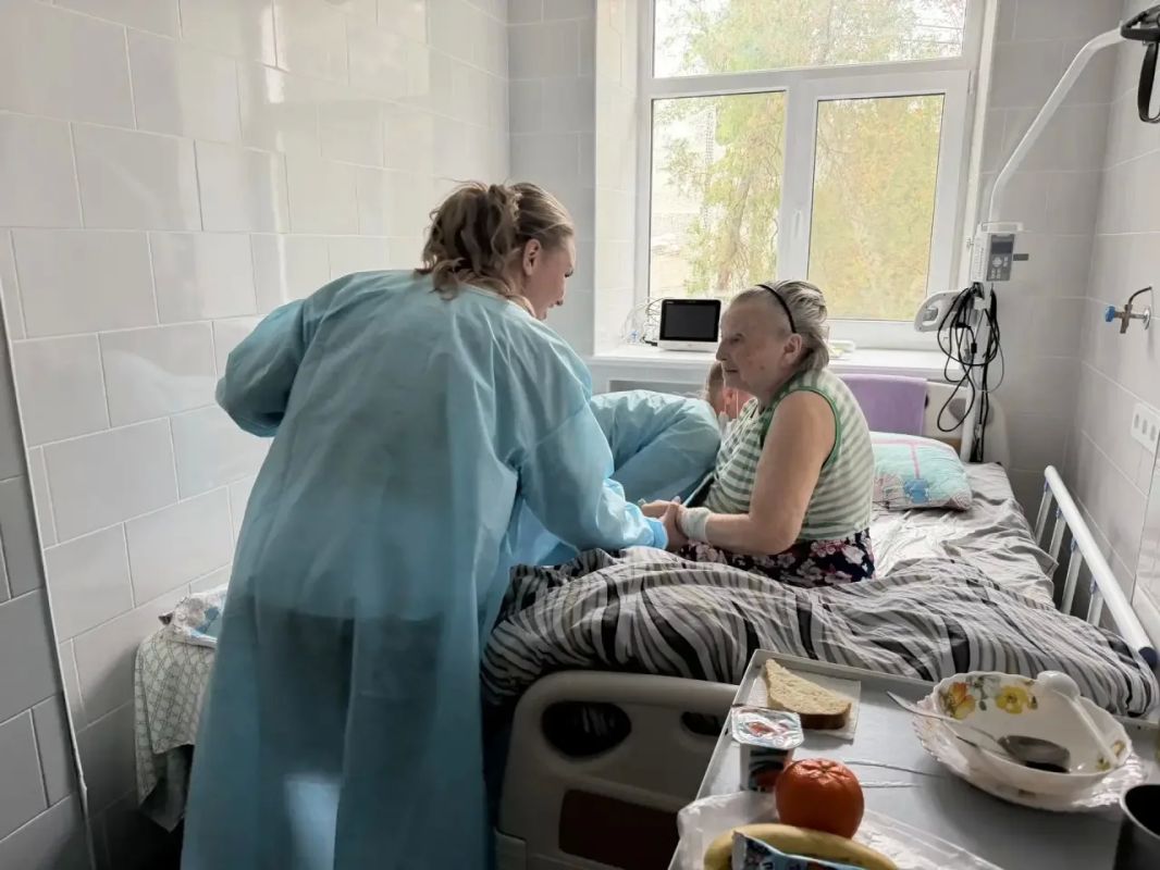 В Скадовской городской больнице сейчас лечится Елена Алексеевна