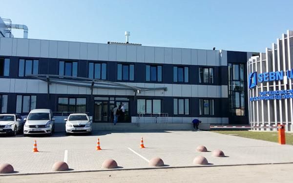 В Чорткове Тернопольской области тремя ударами дронов уничтожено иностранное предприятие, которое было одним из крупнейших налогоплательщиков и работодателем в общине, сообщают местные власти