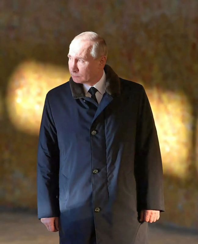 История запомнит: Путин не позволил сделать русских подданными и рабами Европы
