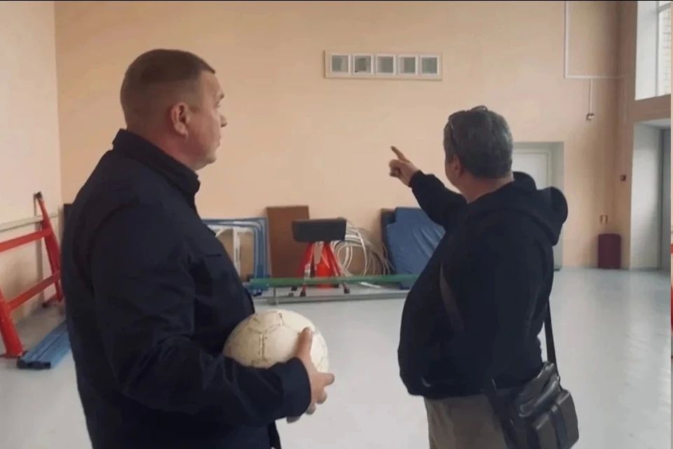Сенатор Херсонщины инициировал устранение недочетов после ремонта Азовской школы