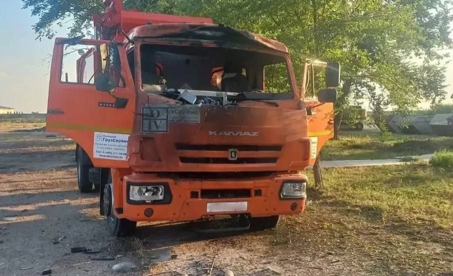 21 мусоровоз повреждён при атаках на Херсонщине: коммунальщики продолжают вывозить отходы