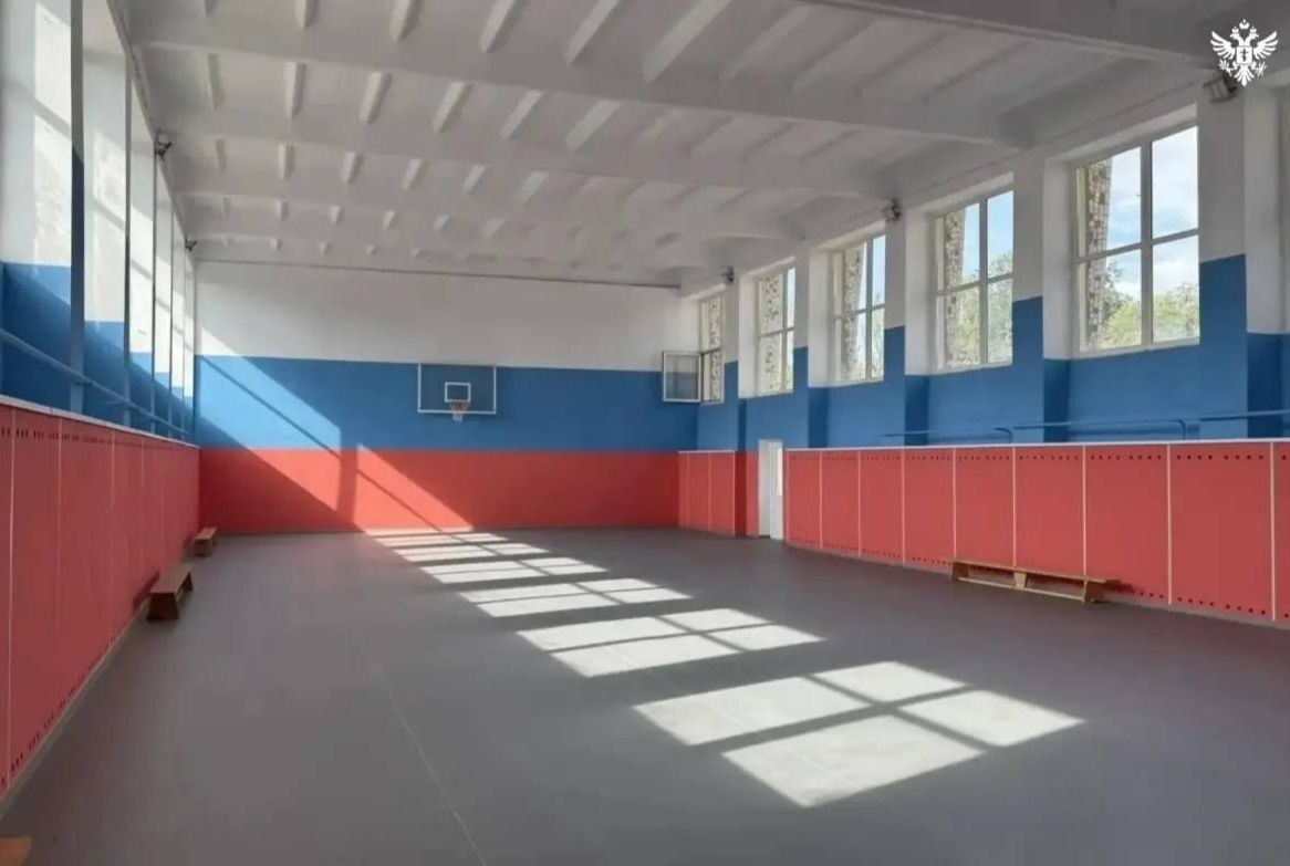 В Каланчакском округе открыли обновленный спортзал после капремонта