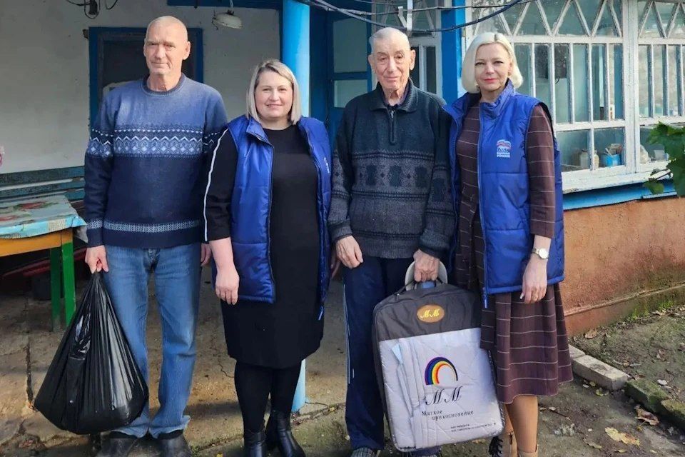 В Чаплинском округе поздравили с 90-летием Павла Самофалова