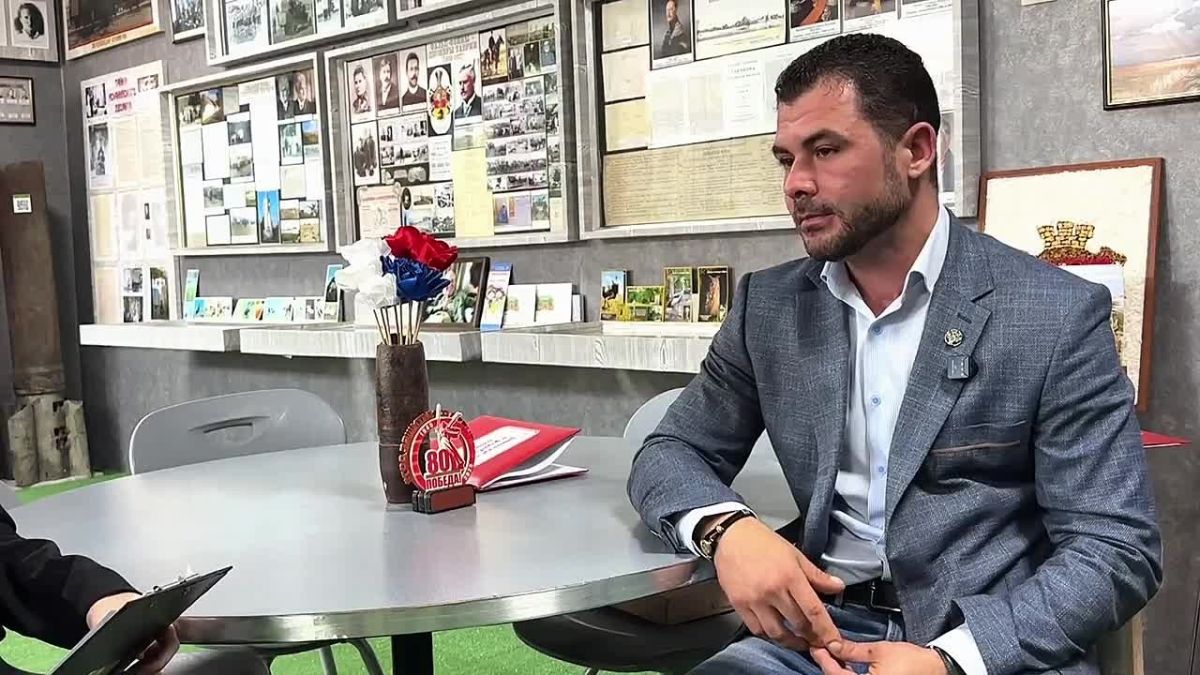 Первые Асканийской школы побеседовали с Министром культуры Херсонской области Артемом Лагойским
