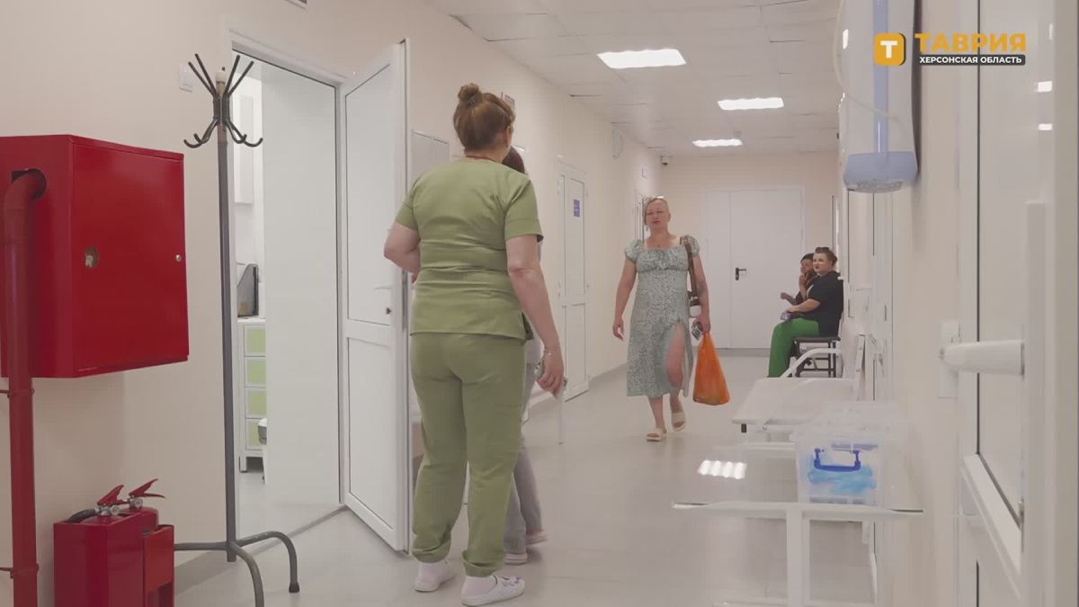 В Херсонской области медикам по программе "Земский доктор" предоставляют жилье, заявил "Таврии" Сергей Черевко