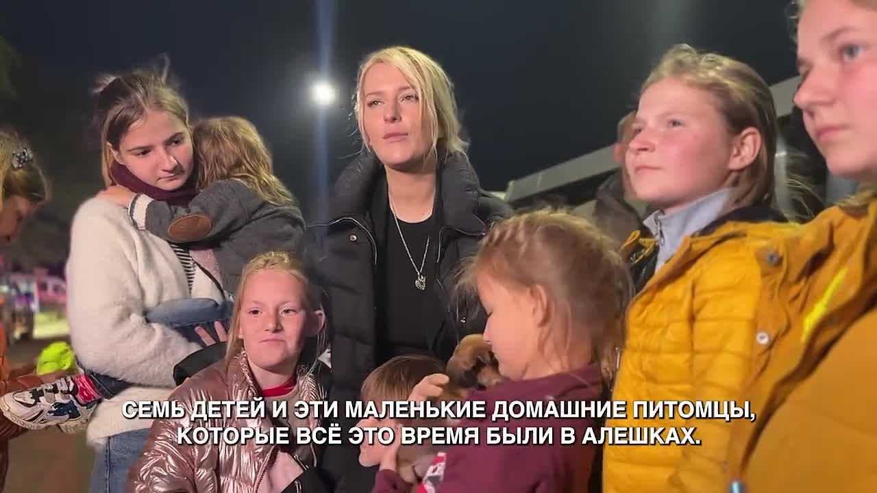 Из Алешек в Скадовск эвакуирована семья с семью детьми, сообщила Яна Лантратова