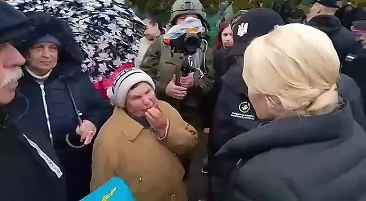 В Алешках началась передача людям гуманитарной помощи, сообщила российский омбудсмен Яна Лантратова