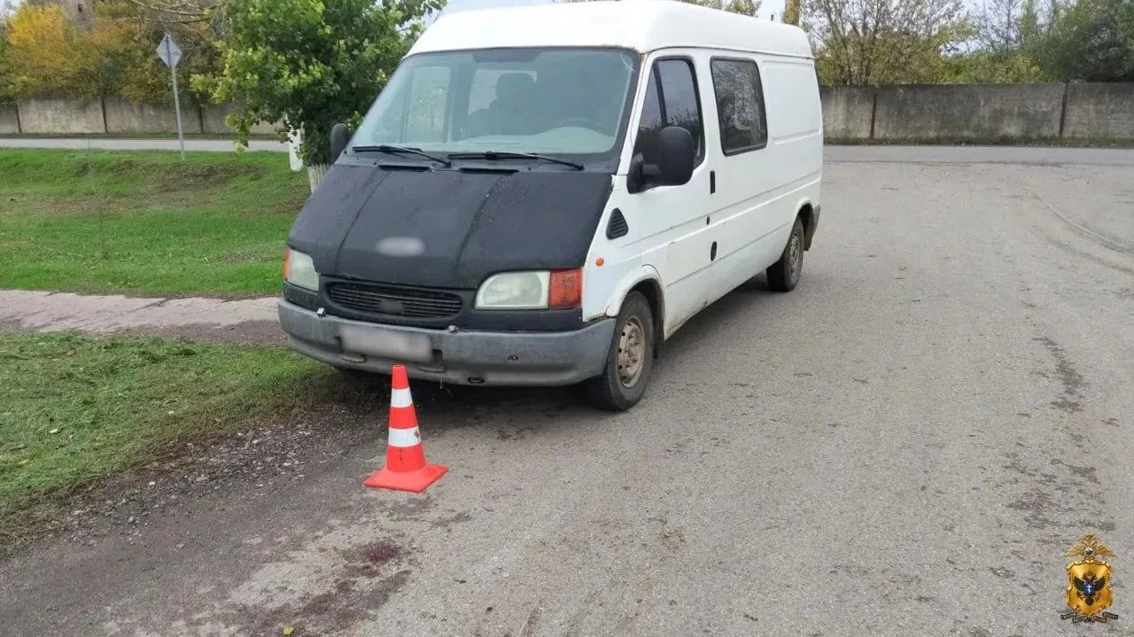 В селе Чкалово Новотроицкого округа автомобиль сбил пешехода