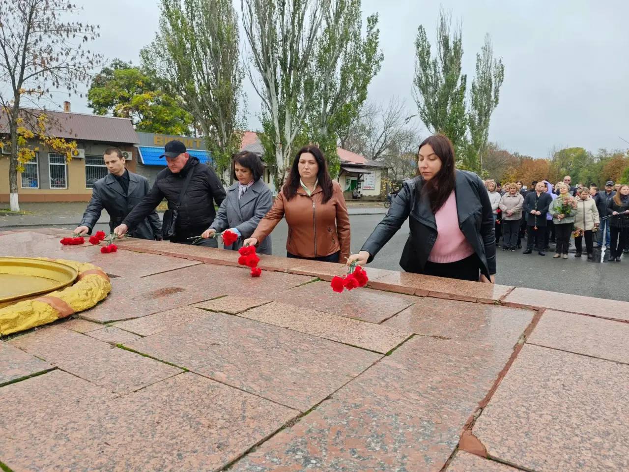 Память о подвиге героев. Сегодня Новотроицкое отмечает 83-ю годовщину освобождения от немецко-фашистских захватчиков