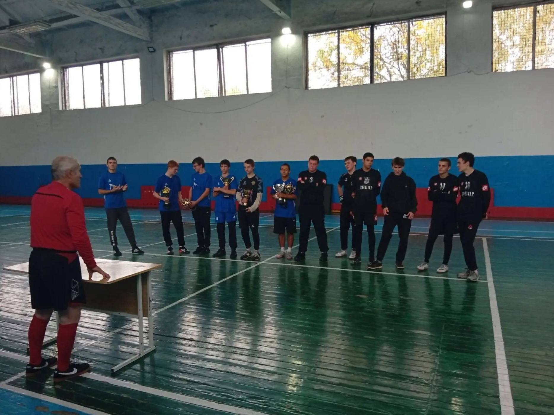 В Каховке отметили День тренера турниром по мини-футболу